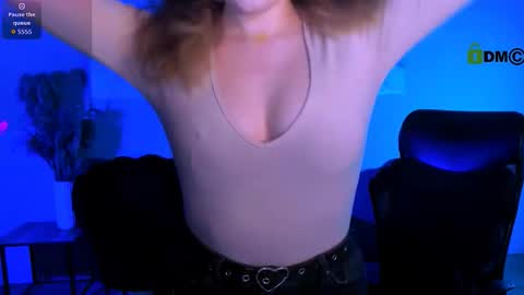 luna_berryy online show from 03-03-26, 08:26