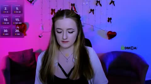 luna_berryy online show from 03-27-26, 08:41