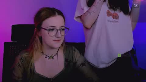 Snapshot of luna_berryy chatting on 06-10-26, 06:40 luna_berryy online show from 06-10-26, 06:40
