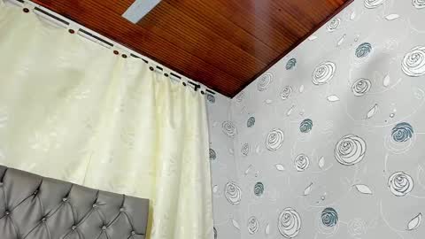 Luna Eva online show from 12-26-24, 05:40