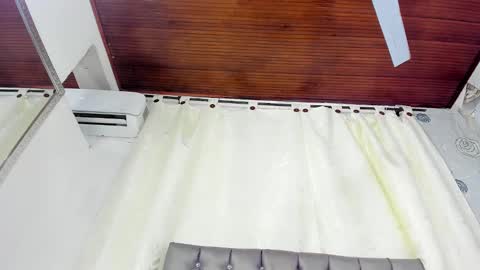 Luna Eva online show from 03-04-25, 05:24