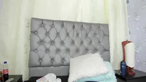 Luna Eva online show from 03-10-25, 05:50