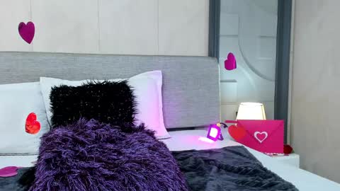 Snapshot of luna_fioree chatting on 02-20-25, 09:20 Luna Fioree online show from 02-20-25, 09:20