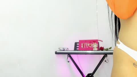 Snapshot of luna_fioree chatting on 11-14-25, 05:06 Luna Fioree online show from 11-14-25, 05:06