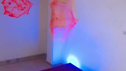 luna_hazard online show from 10-20-25, 12:00