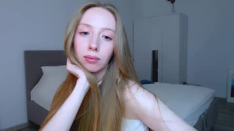 Snapshot of luna_insanity chatting on 12-13-24, 10:55 Luna online show from 12-13-24, 10:55