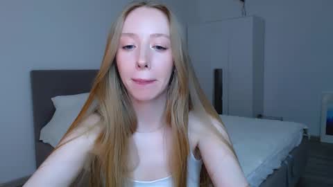 Snapshot of luna_insanity chatting on 12-30-24, 02:09 Luna online show from 12-30-24, 02:09