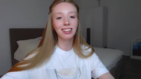 Snapshot of luna_insanity chatting on 01-03-25, 09:47 Luna online show from 01-03-25, 09:47