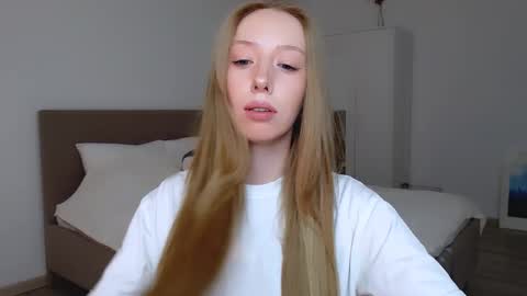 Snapshot of luna_insanity chatting on 01-13-25, 11:17 Luna online show from 01-13-25, 11:17