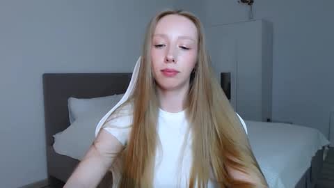 Snapshot of luna_insanity chatting on 09-11-25, 08:09 Luna online show from 09-11-25, 08:09