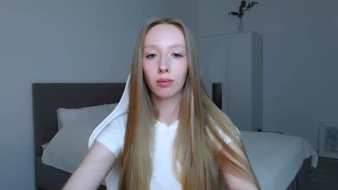 Snapshot of luna_insanity chatting on 09-17-25, 08:10 Luna online show from 09-17-25, 08:10