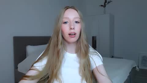 Snapshot of luna_insanity chatting on 10-11-25, 07:23 Luna online show from 10-11-25, 07:23