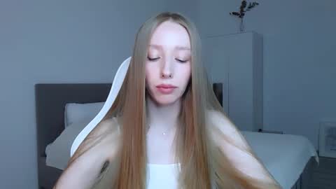 Snapshot of luna_insanity chatting on 10-21-25, 07:58 Luna online show from 10-21-25, 07:58