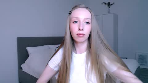 Luna online show from 01-15-26, 09:51