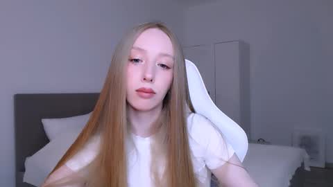 Snapshot of luna_insanity chatting on 03-28-26, 08:30 Luna online show from 03-28-26, 08:30