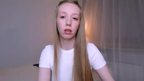 Snapshot of luna_insanity chatting on 04-19-26, 09:39 Luna online show from 04-19-26, 09:39