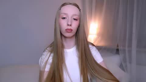 Snapshot of luna_insanity chatting on 04-24-26, 09:17 Luna online show from 04-24-26, 09:17