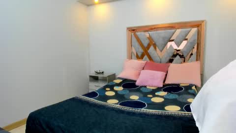 Luna  online show from 09-29-25, 12:10