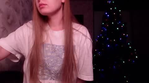 Luna online show from 12-26-24, 10:20