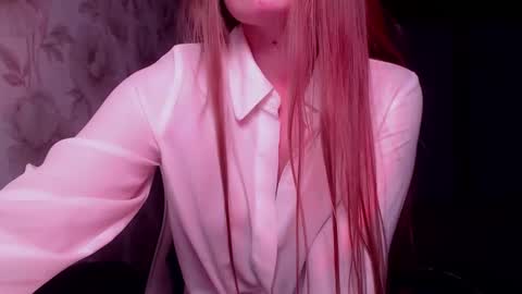 Luna online show from 01-04-25, 12:48