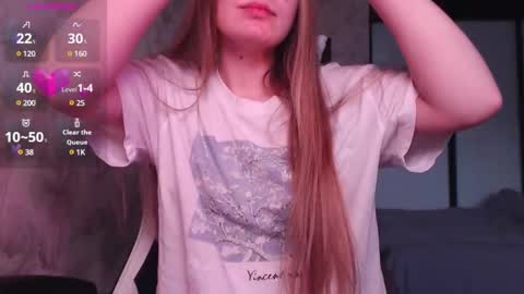 Luna online show from 01-16-25, 05:11