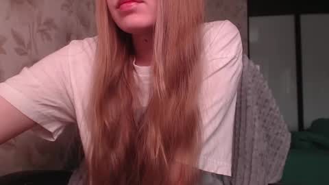 Luna online show from 02-22-25, 08:29