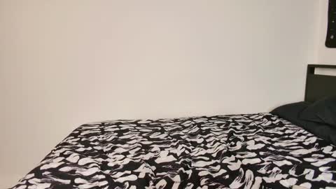 Snapshot of luna_lovelyy chatting on 02-12-25, 11:51 Luna online show from 02-12-25, 11:51