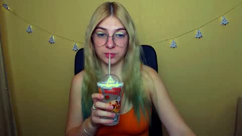 Luna online show from 12-14-24, 09:29