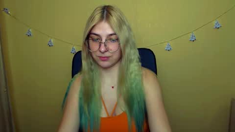 Luna online show from 12-14-24, 12:33