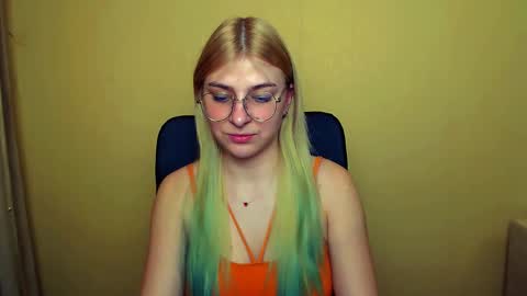 Luna online show from 01-28-25, 11:28