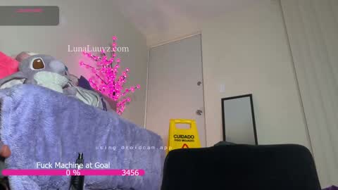 Snapshot of luna_luuvz chatting on 11-12-25, 03:18 Luna Luuvz online show from 11-12-25, 03:18