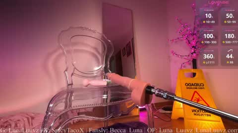 Snapshot of luna_luuvz chatting on 05-07-26, 04:07 Luna Luuvz online show from 05-07-26, 04:07