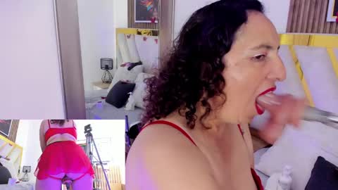 Snapshot of luna_naughty1 chatting on 05-11-26, 04:59 luna_naughty1 online show from 05-11-26, 04:59