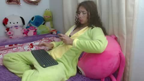 Snapshot of luna_rios69 chatting on 02-16-26, 05:14 luna_rios69 online show from 02-16-26, 05:14