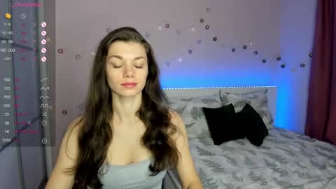 luna_smille online show from 03-06-25, 08:19