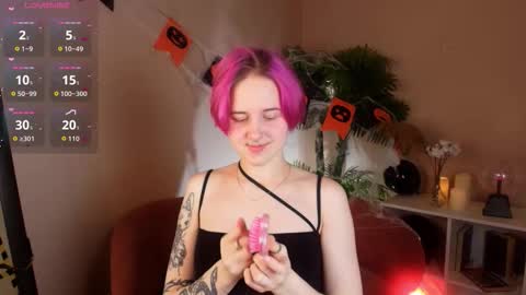 Luna online show from 10-23-25, 09:24