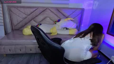 Live 1000pm 600am COLOMBIAN HOUR online show from 11-06-25, 03:40