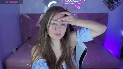 Live 1000pm 600am COLOMBIAN HOUR online show from 11-22-25, 03:16