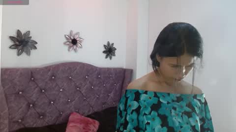 luna_starr69 online show from 11-21-25, 02:27