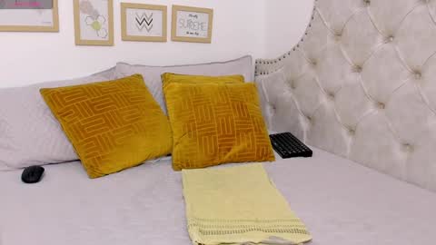 luna_valle online show from 02-03-25, 11:15