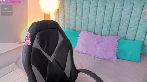 Snapshot of luna_volk chatting on 09-09-25, 03:06  Luna online show from 09-09-25, 03:06