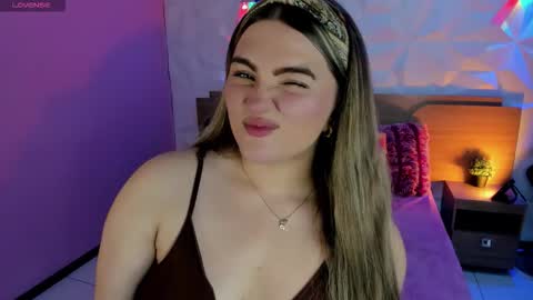 Snapshot of luna_volk chatting on 09-16-25, 08:21  Luna online show from 09-16-25, 08:21