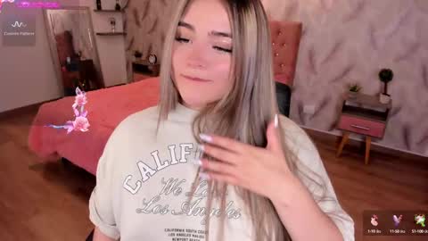 Snapshot of luna_volk chatting on 10-10-25, 03:38  Luna online show from 10-10-25, 03:38