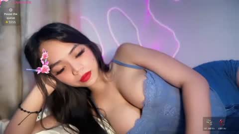 luna_whitedoll online show from 07-25-26, 09:18