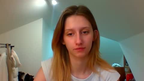 L U N A  online show from 12-30-24, 07:37