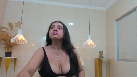 Luna Abril  online show from 03-08-26, 03:54