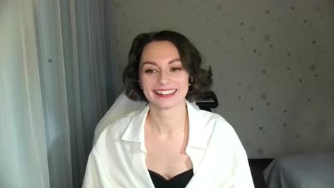 lunaa_bluee online show from 01-15-26, 08:45