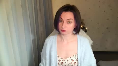 Snapshot of lunaa_bluee chatting on 05-12-26, 07:33 lunaa_bluee online show from 05-12-26, 07:33