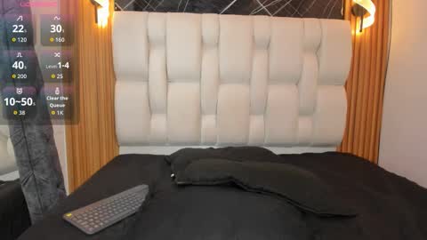 Luna online show from 03-07-26, 05:32