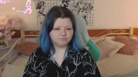 Luna online show from 04-27-26, 06:00